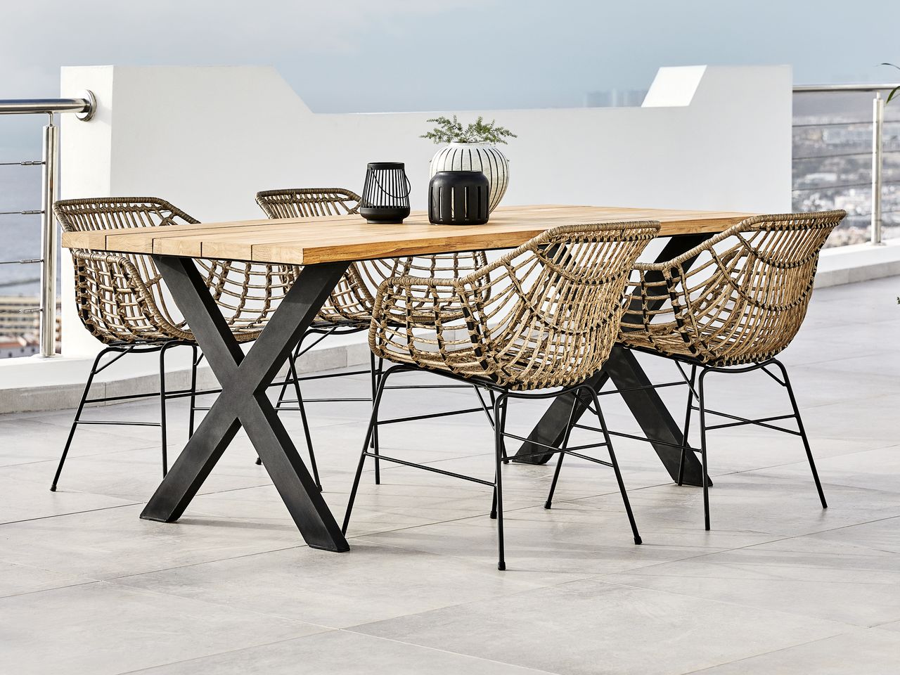 ELLEKILDE L180 table teak + 4 ILDERHUSE chair natural JYSK
