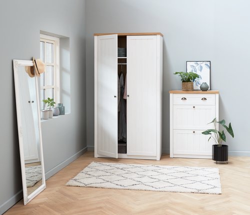 Kleiderschrank MARKSKEL 112x210 weiß/eiche JYSK