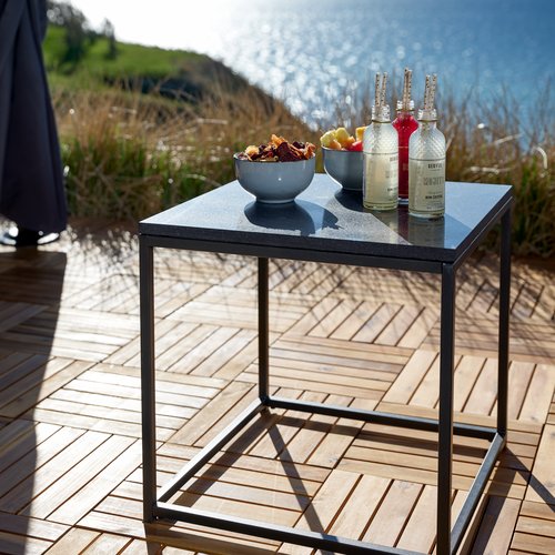 Black metal deals outdoor accent table