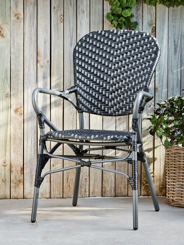 Rakásolható kerti szék SAKSBORG szürke