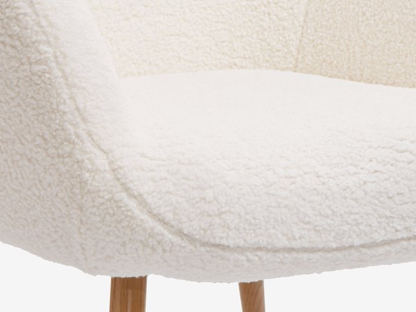 Poltrona HUNDESTED tessuto teddy color avorio/color rovere