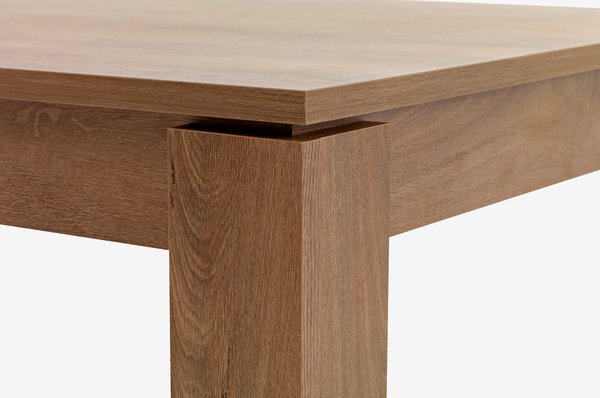 VEDDE D160 stol divlji tamni hrast + 4 BJERREBY stolice siva