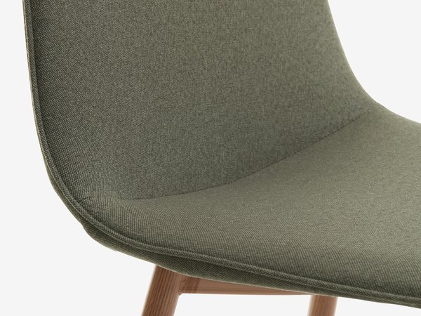 HAGE L150 Tisch eiche+4 BISTRUP Stühle olivgrün/eichenfarben