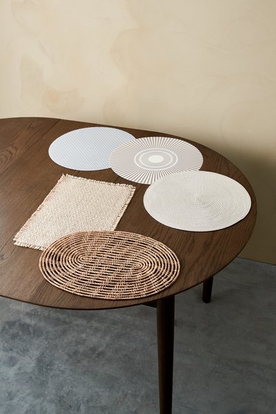 Dækkeserviet KUNGSMYNTA Ø38 beige