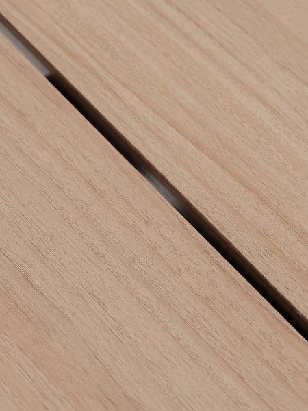 FAUSING L220 bord natur + 4 NABE stol sort