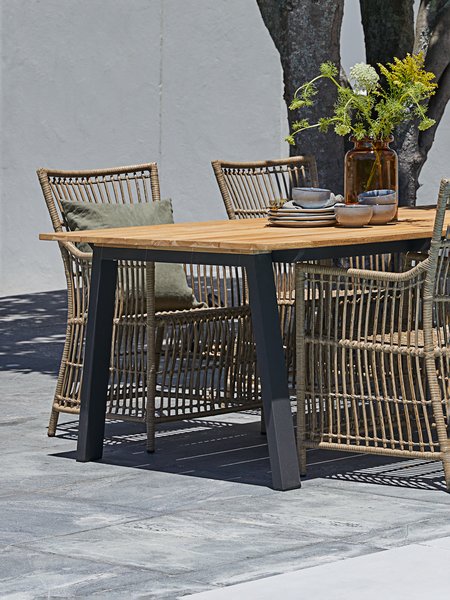 Table de jardin BARSMARK l100xL210 teck