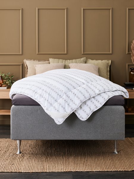 Couette synthétique 135x220 TRONFJELLET chaude