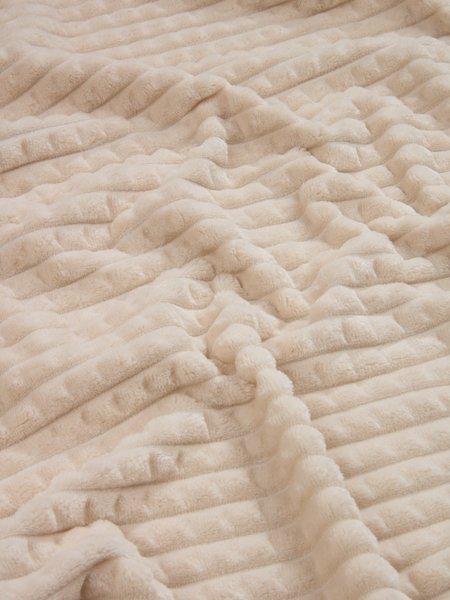 Copriletto HAGTORN 200x220 cm pile beige