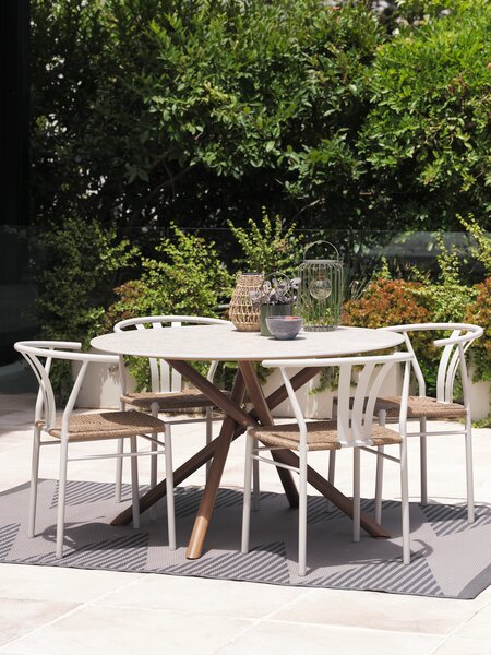 SANDVIG Ø120 sto + 4 TAGMARK stolice bež