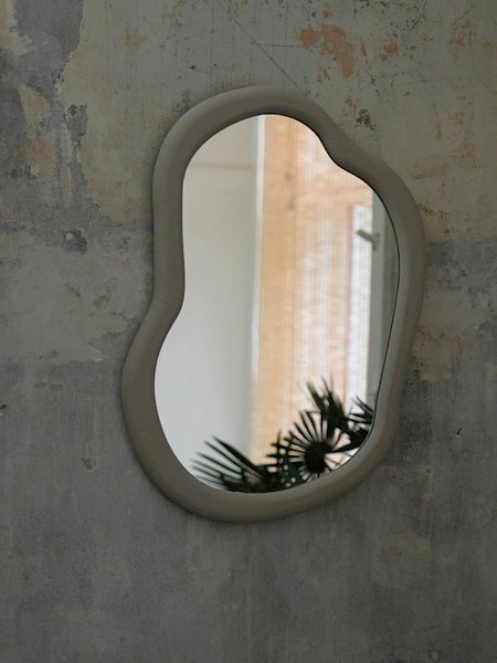 Miroir ONSILD 44x60 forme organique sable clair