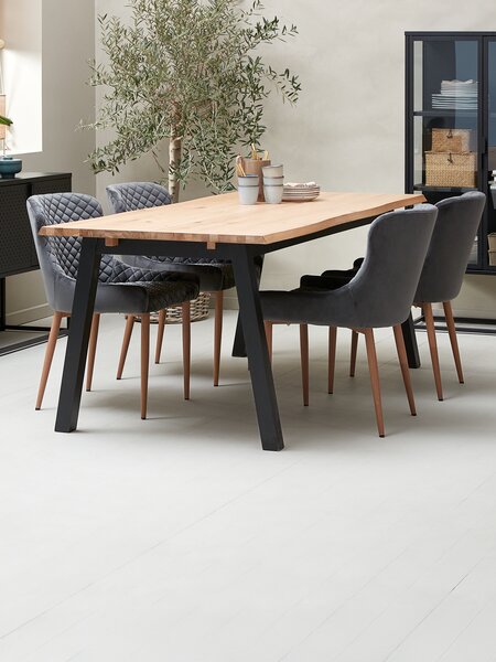 SKOVLUNDE L200 table nat. oak + 4 PEBRINGE chair grey velvet