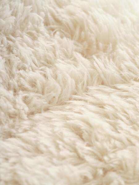 Spisestol JONSTRUP teddy offwhite stoff/eikefarget