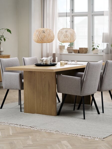 MUNKEBY L180 Tisch eiche + 4 GJESING beige/schwarz