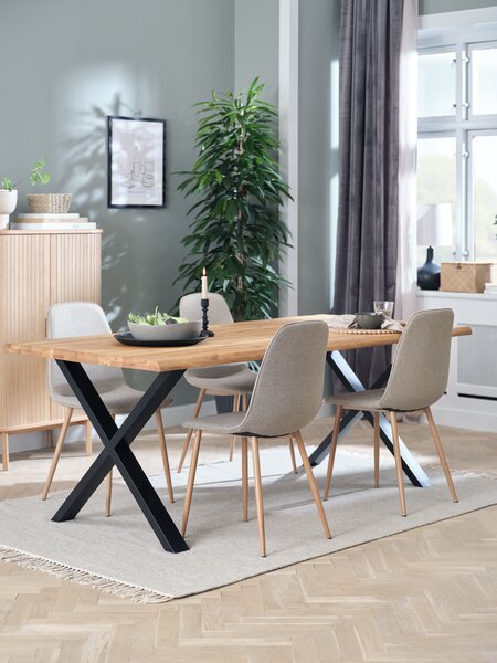 ROSLEV L200 table natural oak + 4 BISTRUP chairs sand
