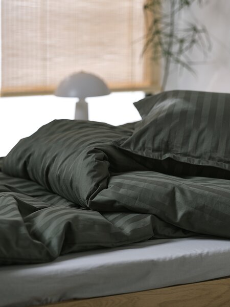 Parure de lit en satin NELL 160x210 vert foncé