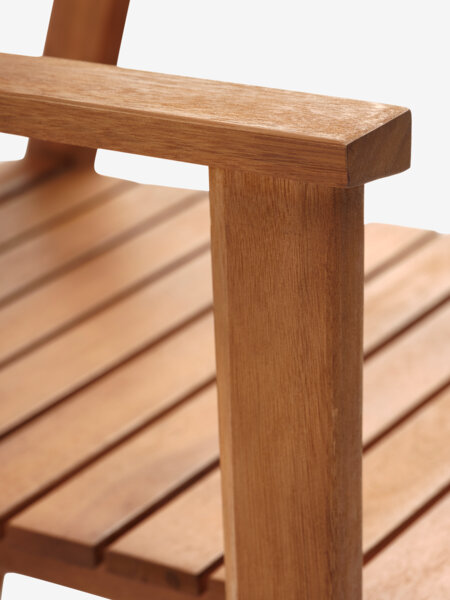 SIRDAL D149 miza + 4 HAMRA stoli trdi les