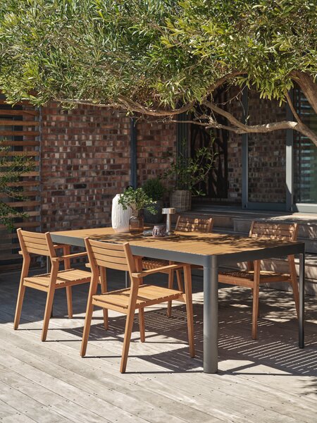 SIRDAL D211 miza + 4 HAMRA stoli trdi les