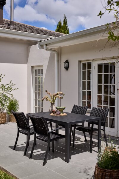 Puutarhapöytä MADERUP L90xP150 musta