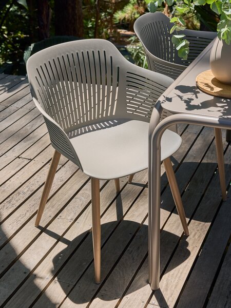 Bašt. stol RAUMA Š90xD140 tamni pijesak