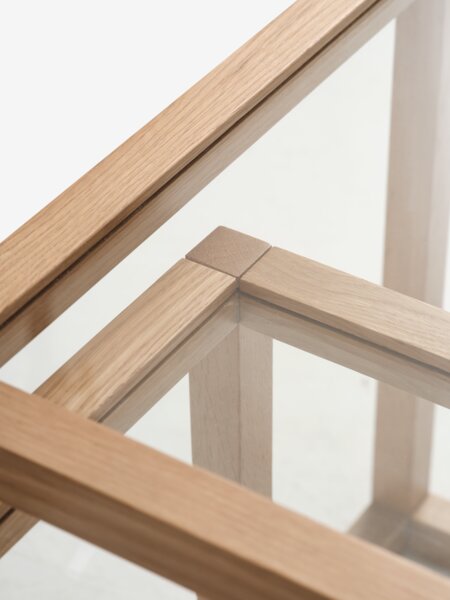 Settbord KANNERUP 45x45/38x38 varm eik/glass 2 stk