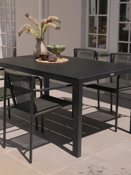 MADERUP L150 table black + 4 KRISTIANSTAD chair green