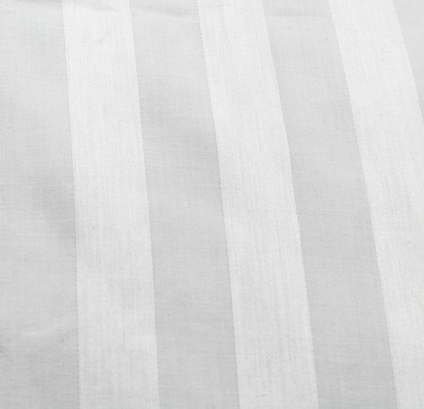 Спално бельо с чаршаф NELL 200x220 бяло